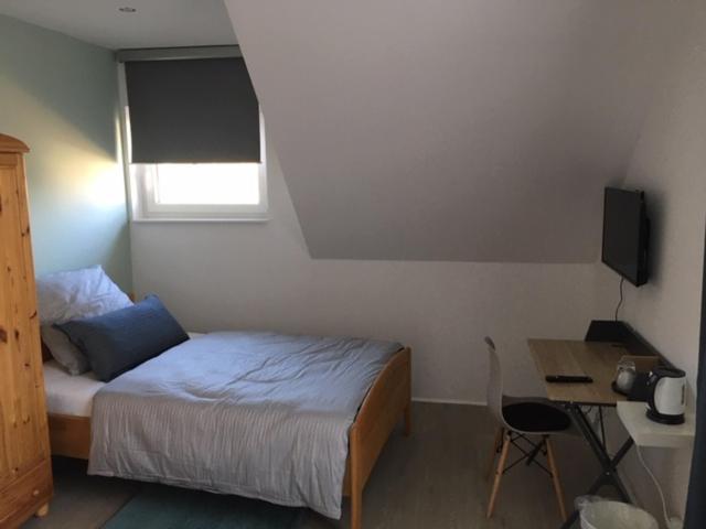 Gaeste Und Messezimmer Adelheidsdorf Exterior photo